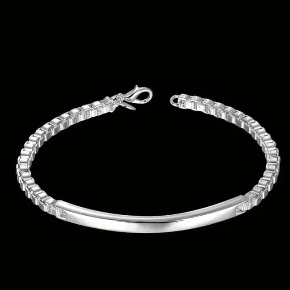 925 Sterling Silver Box Link Bracelet with Curved Bar 8 Inch NWT - Picture 1 of 4